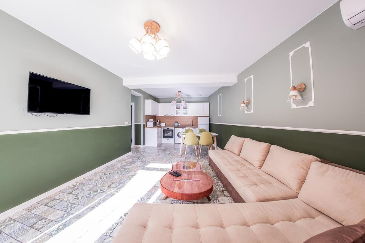 Sofia Rococo Life Apartments Экстерьер фото